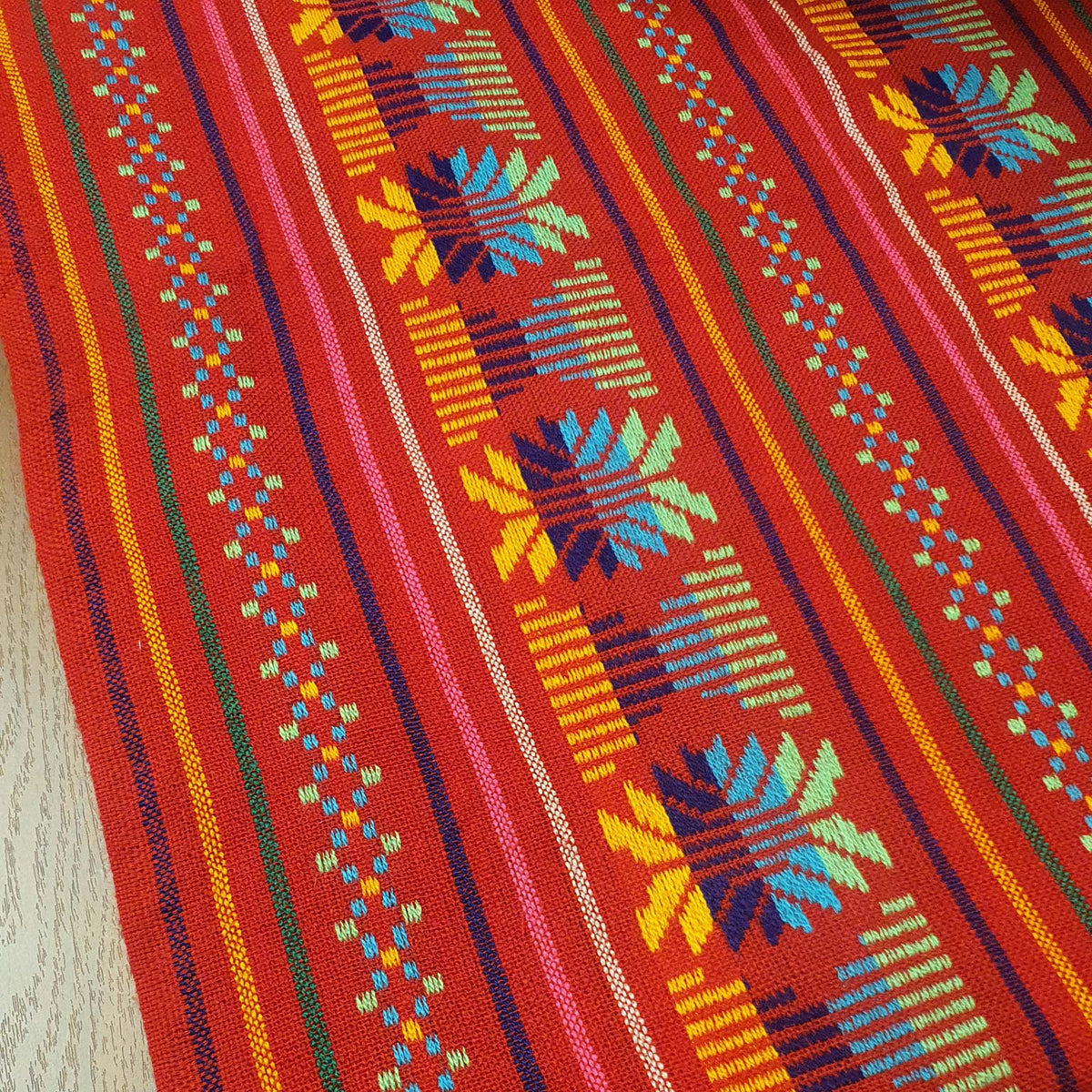 Mexican, table runner, camino de mesa, red, rojo, Aztec, Mayan, embroidered, bordado, woven, tejido, cambaya, fringes, washable