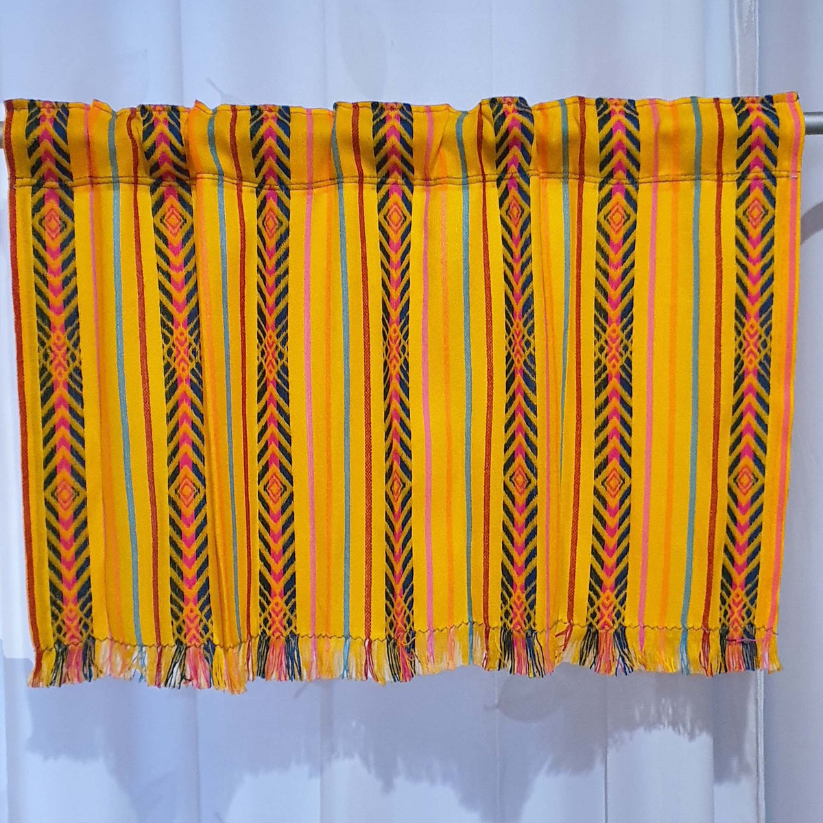 Mexican curtains, valance, kitchen curtain, cortinas para cocina, amarillas, mostaza, mustard, yellow, ethnic, Aztec, Maya, marigold, yellow, amarilla, mango, fringes