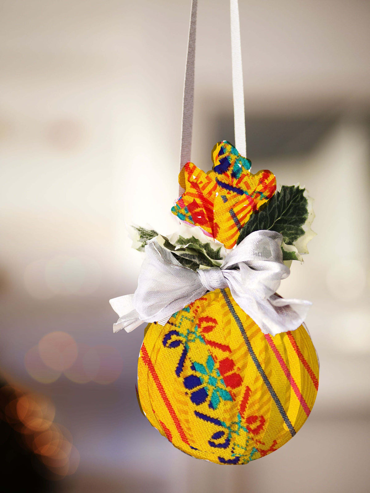 Cambaya woven, fabric squares , mini pieces, Mexican fabric, for adorns, xmas balls, Mexican xmas balls, squares of Mexican fabric, pedazos de telas mexicanas, para bolas de navidad