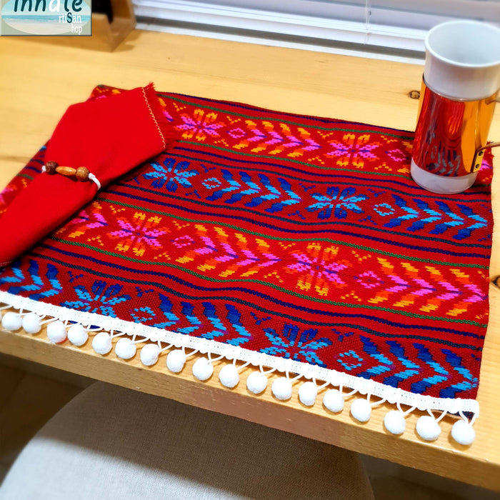 red placemats, loom made, artisan, Mexican placemats, non-skid placemats, manteles individuales mexicanos, rojos