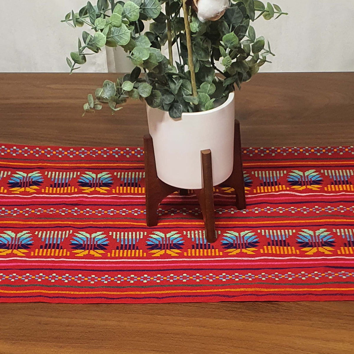 Mexican, Aztec, Mayan, table runner, tablecloth, custom, fiesta, red, rubi red, rojo, camino de mesa, Mexicano, a medida, cambaya, woven, fiesta