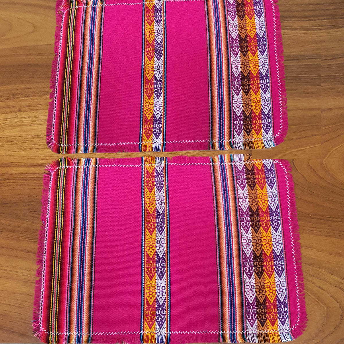 placemats, andean, fuchsia, hot pink, magenta, non-skid, peruvian, South America, Inca pattern, manteles individuales, peruanos, Andinos, Cuzco, fucsia, rosa