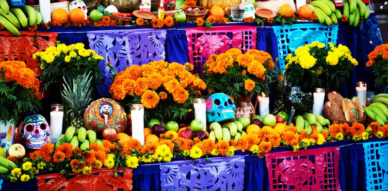 12 cosas que no pueden faltar en tu ofrenda de Día de Muertos