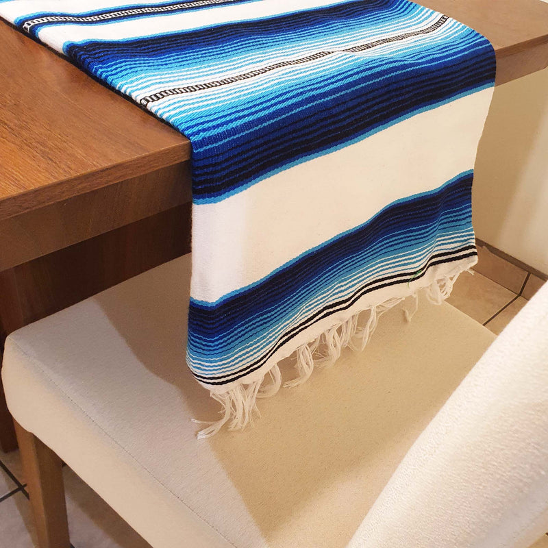 sarape blanco, camino de mesa, boda Mexicana