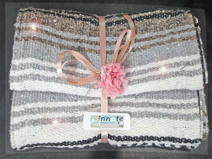 giftwrap, gift wrap, envoltura regalo, regalo, envolver para regalo, paquete de regalo, gift packaging, wrapping, decorative wrap, gift bag, bolsa regalo