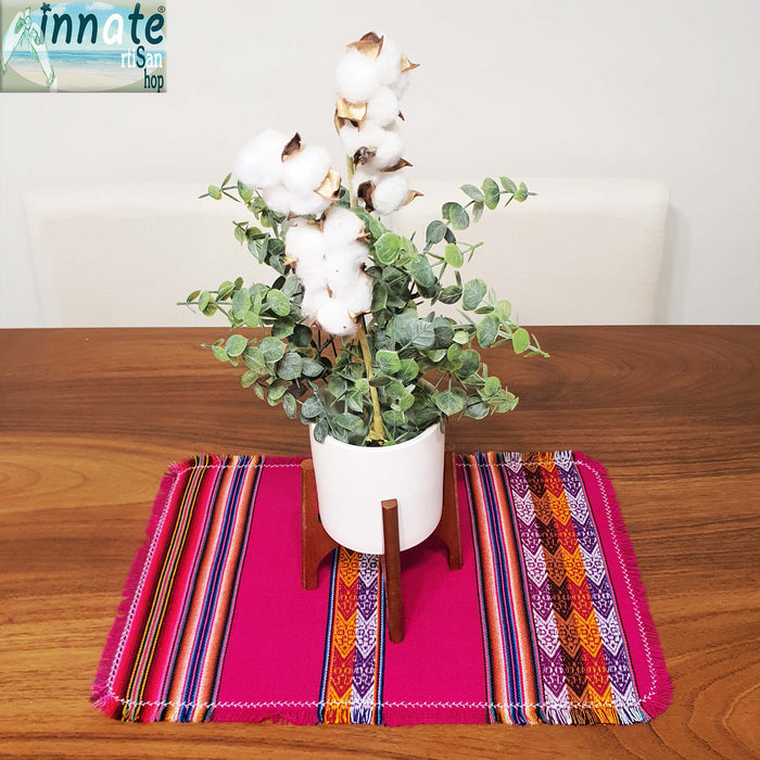 table topper, magenta, andean, Inca, South America, centro de mesa, tela, Andino, fuchsia
